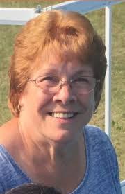 Shannon Varnum's Instagram, Twitter & Facebook