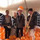 Dave Graney and the mistLY pay the Flow Bar