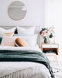 Therefore, staging a bedroom not only makes it look comfortable and relaxing — it significantly increases the odds to sell the house faster and for a better price. 7 Tips For Staging A Bedroom Centris Ca
