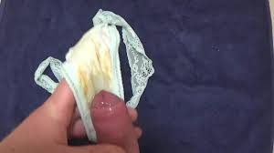 Cumming on Alyshas Filthy Panties: Gay Man Porn