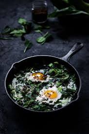 Grune Shakshuka Mit Spinat Und Pak Choi Shakshuka Rezept Rezepte Shakshuka
