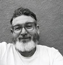 Is there a difference in sound quality between MP3 and WAV files?