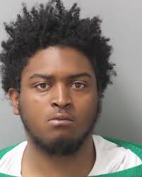 STAY UP OFF THE 6300 BLOCK OF SHERRY🤦🏽‍♀️ On Sunday, District 6 officers  were called out to the 6300 block of Sherry after receiving several reports  of individuals openly carrying guns and