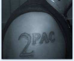 This is the only set online that includes every tattoo 2pac had, including huge back. Torinofra 2pac Tattoo Tattoos Von Tattoo Bewertung De