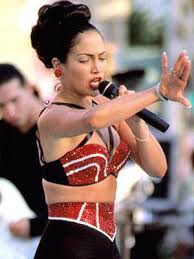 Selena's sister, suzette quintanilla, and her father, abraham quintanilla, serve as executive producers on selena: Selena The Movie
