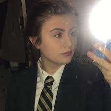 Eloise Davenport's Instagram, Twitter & Facebook