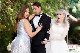 Mixed gender wedding fuck with Skylar Snow & Ruckus