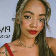 Clara Soares (@clarinhaaso) • Threads, Say more