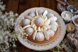 Tarte Facon Saint Honore Adopte Un Gateau Recette En 2020 Tarte Saint Honore Cremeux Caramel