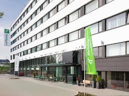 This hotel is 0.6 mi (1 km) from university of. Holiday Inn Munchen Leuchtenbergring Hotelbewertungen Und Fotos