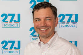 27J's Chief Human Resources Officer, Michael Clow, received a Reaching Out  Award for constantly motivating the HR staff to perform processes and tasks  as efficiently as possible, all while making them feel