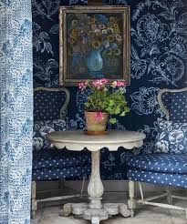 Amazon Com William Yeoward Blue And White And Other Stories A Personal Journey Through Colour 9781782494744 William Yeow Yeoward Blue And White Snug Room