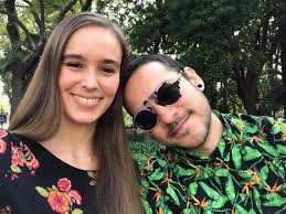 Amy y yo les mandamos besos desde el Chapultepex. ¿Ustedes cómo han estado?