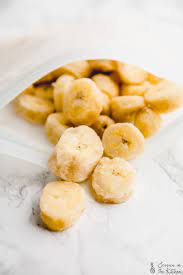 How to freeze bananas without turning brown? How To Freeze Bananas Two Ways Jessica In The Kitchen