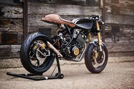 Iseng modif kaki thunder 250 berlanjut ke cafe racer. Trail Ini Pilih Jok Kayu Sebagai Pelengkap Tampilan Cafe Racer Gridoto Com