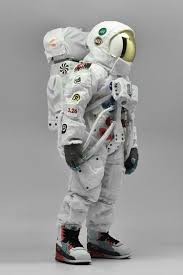 Air Max Day 3262014 Figurines By Coolrain Lee Highsnobiety Air Max Day Astronaut Suit Space Suit