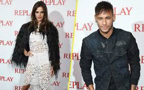 Kendall jenner has beaten her sister kylie to the title of highest earning lady on instagram. Neymar Posts Picture With Kendall Jenner On Instagram