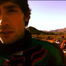 Efren Alvarez (@Efreeeen)