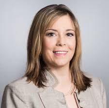 Courtney Leslie's Instagram, Twitter & Facebook