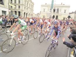 Godon plus fort que coquard lors du prologue. Tour De France En Mayenne Un Contre La Montre Individuel Entre Change Et Laval En 2021 Le Courrier De La Mayenne