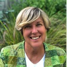 Clare Griffiths's Instagram, Twitter & Facebook