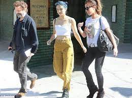See more ideas about michael sheen, sheen, lily. Kate Beckinsale Grabs Lunch With Ex Michael Sheen And Daughter Lily Michael Sheen Kate Beckinsale Michael