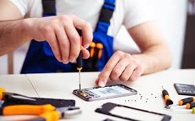 Explore a Career in Mobile Servicing and Phone Repair