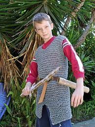 See more ideas about chain mail, knit crochet, knitting help. Ravelry Chainmail Hauberk For A Young Knight Pattern By Kara Shallenberg