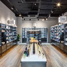 The Men S Beauty Store Beast In Covent Garden Black Ceiling Retail Space Design Classroom Interior
