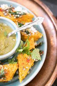 Khatta dhokla topped with coconut sauce is a great way to. Khaman Dhokla Steamed Savoury Lentil Cake Kravings Food Adventures