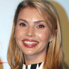 Abby Earl's Instagram, Twitter & Facebook