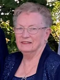 Theresa Lenz's Instagram, Twitter & Facebook