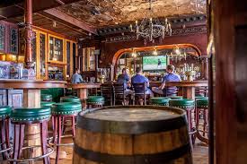 Custom Commercial Bar Designers Bar Builders Chicago Chicago Bar Shop Custom Home Bars Restaurant Design Inspiration Pub Decor