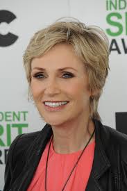 Regardless of your hair type, you'll find here lots of superb short hairdos, including short wavy hairstyles, natural hairstyles for short hair. Wash And Wear Haircuts