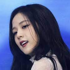 She was also a fan of tvxq as a child. Jisoo Kim Bio Family Trivia Famous Birthdays
