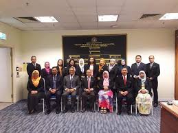 Politikus di dpr menilai tka berpotensi mempersulit penciptaan lapangan kerja bagi warga indonesia. Mohd Hanif Hazlami Md Yusof Assistant Director Jabatan Tenaga Kerja Semenanjung Malaysia Linkedin
