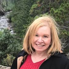 I don't know why Edna Ferber has gone out of favor, but she was a brilliant  author. Her books were almost all best- sellers and featured strong, women  protagonists. She was one