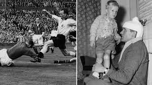Trautmann broke his neck making the save, but played on. Bert Trautmann The Former German Soldier That Became An English Football Hero At Manchester City Fa Cup Final 1956 The Keeper Film