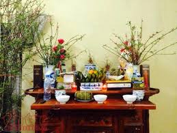 Theo truyền thống, lễ cũng giao thừa được tiến hành khi giờ hợi ngày 30/12 (âm lịch), sang giờ tý bắt đầu ngày mùng một tết (âm lịch). Ba Bai VÄƒn Kháº¥n Cung Giao Thá»«a Trong Nha NÄƒm Máº­u Tuáº¥t 2018 Chuáº©n Nháº¥t Baotintuc Vn