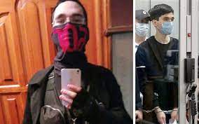 Он был в сознании и видел, как нападавший зашел внутрь и навел дробовик на его голову. Vuonzlirh1rudm