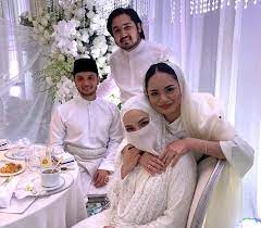 Noor neelofa mohd noor (born 10 february 1989) is a malaysian actress, television presenter, commercial model and entrepreneur. 7ybmclsogtn M
