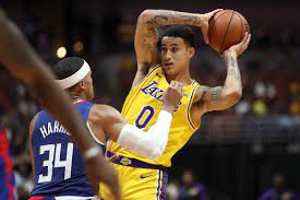 Stats from the nba game played between the los angeles lakers and the los angeles clippers on march 08, 2020 with result, scoring by period and players. Lakers Vs Clippers Preview Game Thread Starting Time And Tv Schedule Silver Screen And Roll