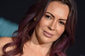 — alyssa milano (@alyssa_milano) august 9, 2020. Alyssa Milano Refuses To Celebrate Trump S Covid 19 Diagnosis