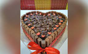 That's why this cake has been chosen a lot for a man's birthday. Romantic Birthday Cakes Ideas For Boyfriend
