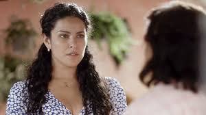 Maybe you would like to learn more about one of these? De L Autre Cote Du Mur Al Otro Lado Del Muro La Serie Tv