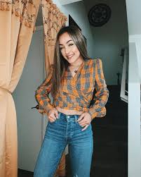 Hailey Orona Bio Family Who Is Her Boyfriend Ethnicity Early Personal Life Fashion Plaid Shirt Neon Green Blouses Cute Outfits