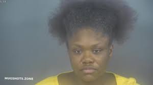 Larhonda Marshall's Instagram, Twitter & Facebook