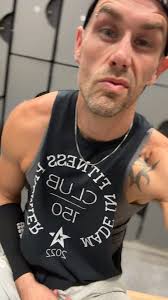 The sad life of modern relationships.. مح عحس I'm I'm tired of  struggling... you need to find findajob. a job. I don't need no job, you  crazy. I'ma be a rapper రలజ