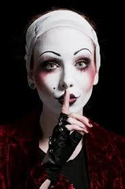 Viola Hernandez (violahernandez2003)