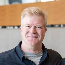 Caitlin (@CriticallyCait)